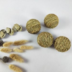 Pet Natural Straw Rope Ball For Hamsters, Rabbits, And Parrots